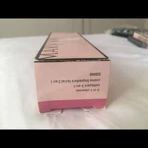 Mary Kay 3 in 1 cleanser or facewash